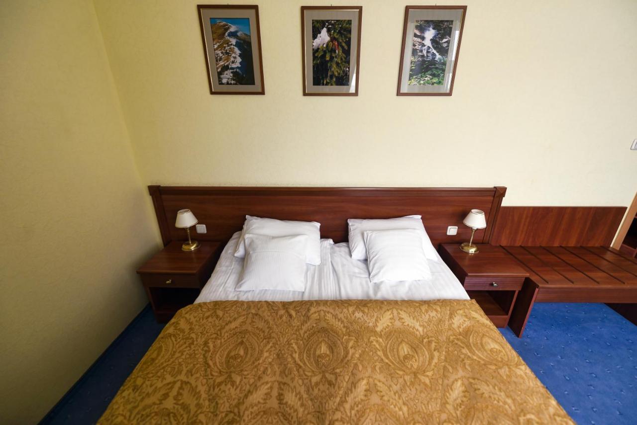 Hotel Zoloto Karpat 3*
