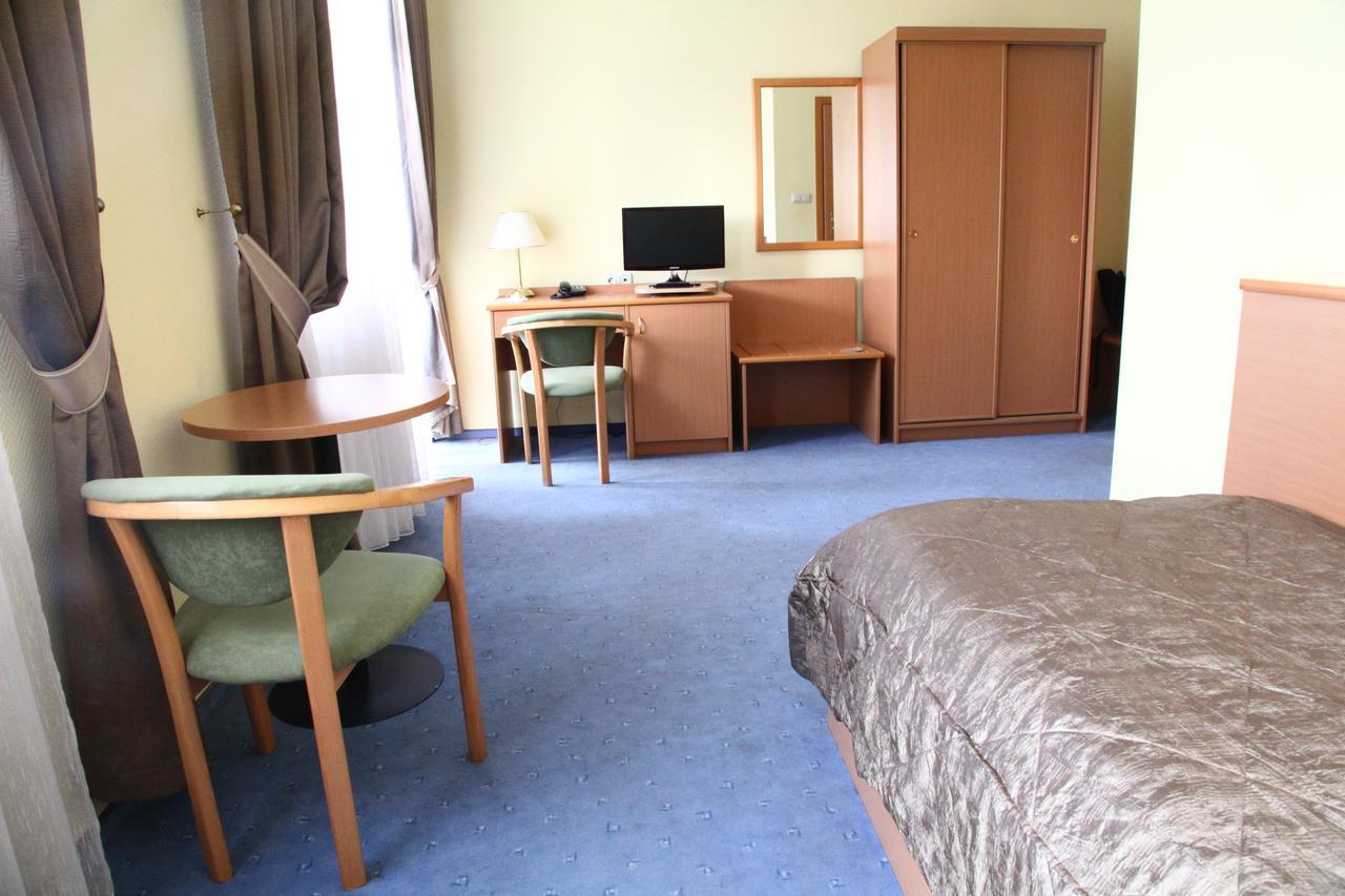 Zoloto Karpat 3* Stryi