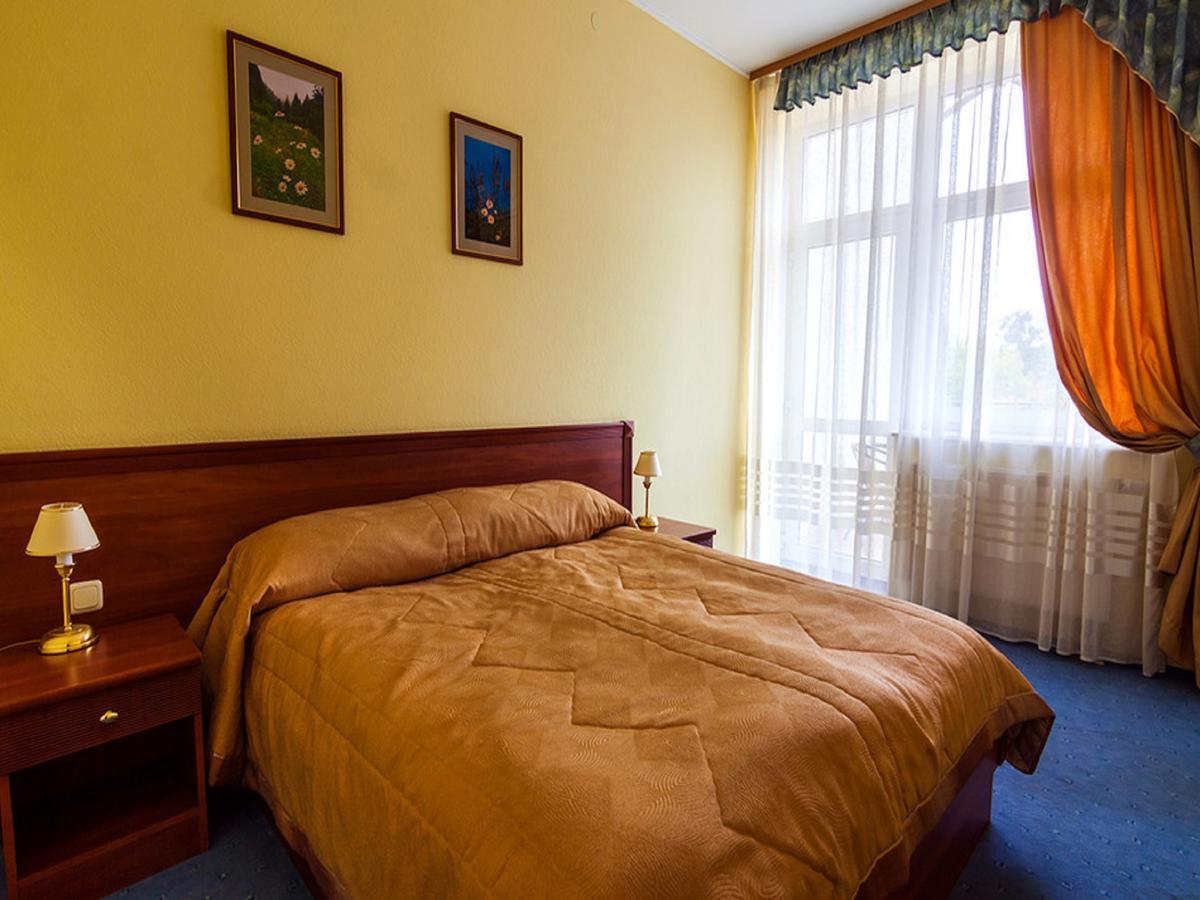 Hotel Zoloto Karpat 3*